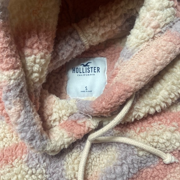 Hollister Camo Sherpa - Picture 3 of 4